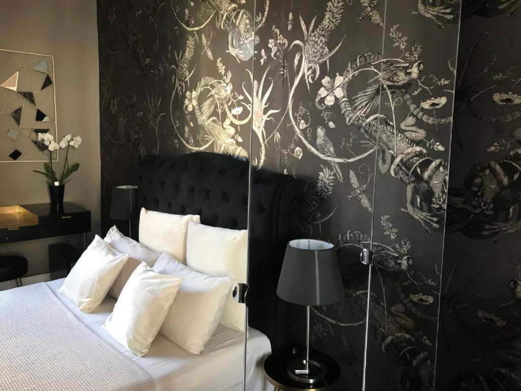 Lippi 42 Guest House Single Room'S In Villa With Garden Milan Exterior photo
